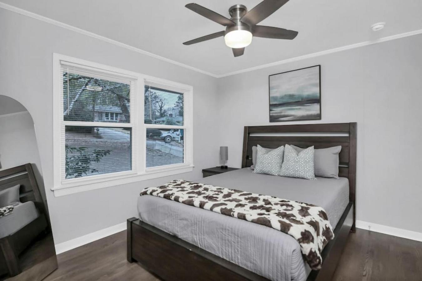 Pristine 3Br-Centrally Located Columbia Esterno foto